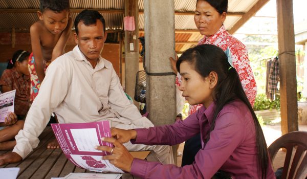 Microfinanciering draagt in hoge mate bij tot de socio-economische ontwikkeling van Cambodja – sinds 2012 moedigt Incofin er verantwoordelijke kredietverlening aan